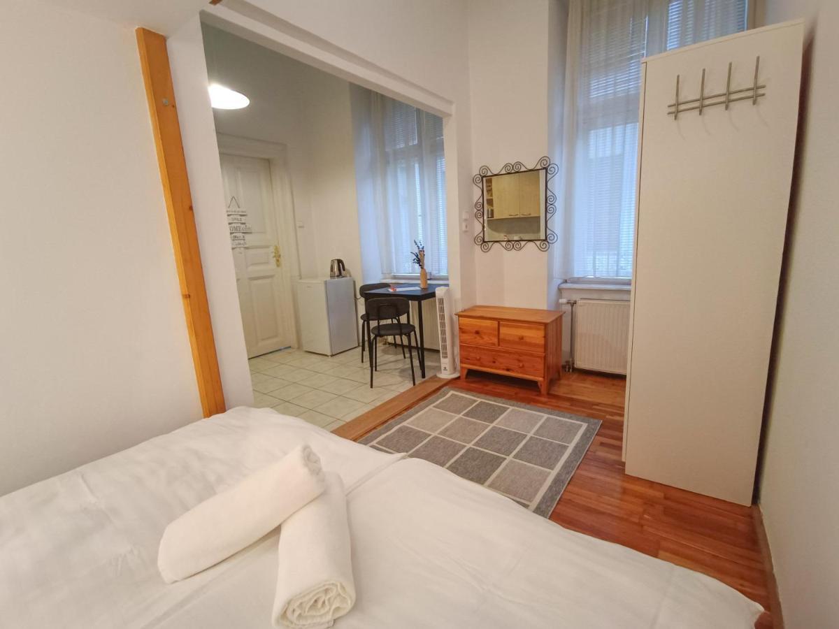 R172 Elitehost Raday Studio Apartment Budapest Exterior photo
