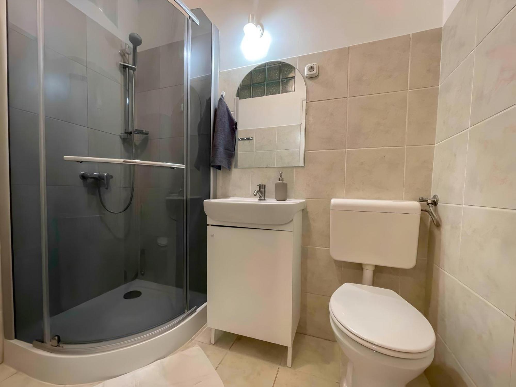 R172 Elitehost Raday Studio Apartment Budapest Exterior photo
